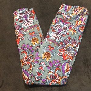Lularoe OS paisleys